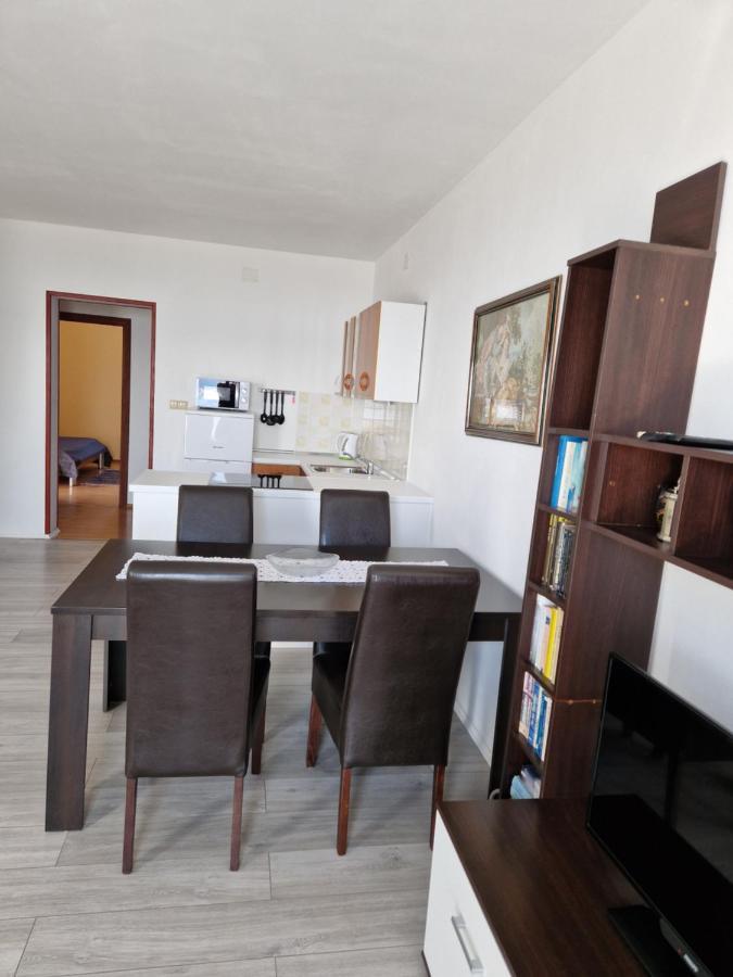 Apartments Velic Crikvenica Exterior foto